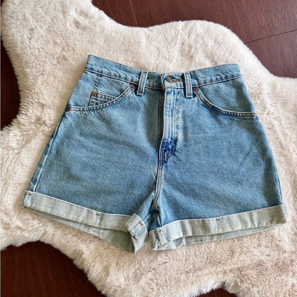 Levi’s 910 Classic Fit Women’s Jean Shorts Vintage Size 5